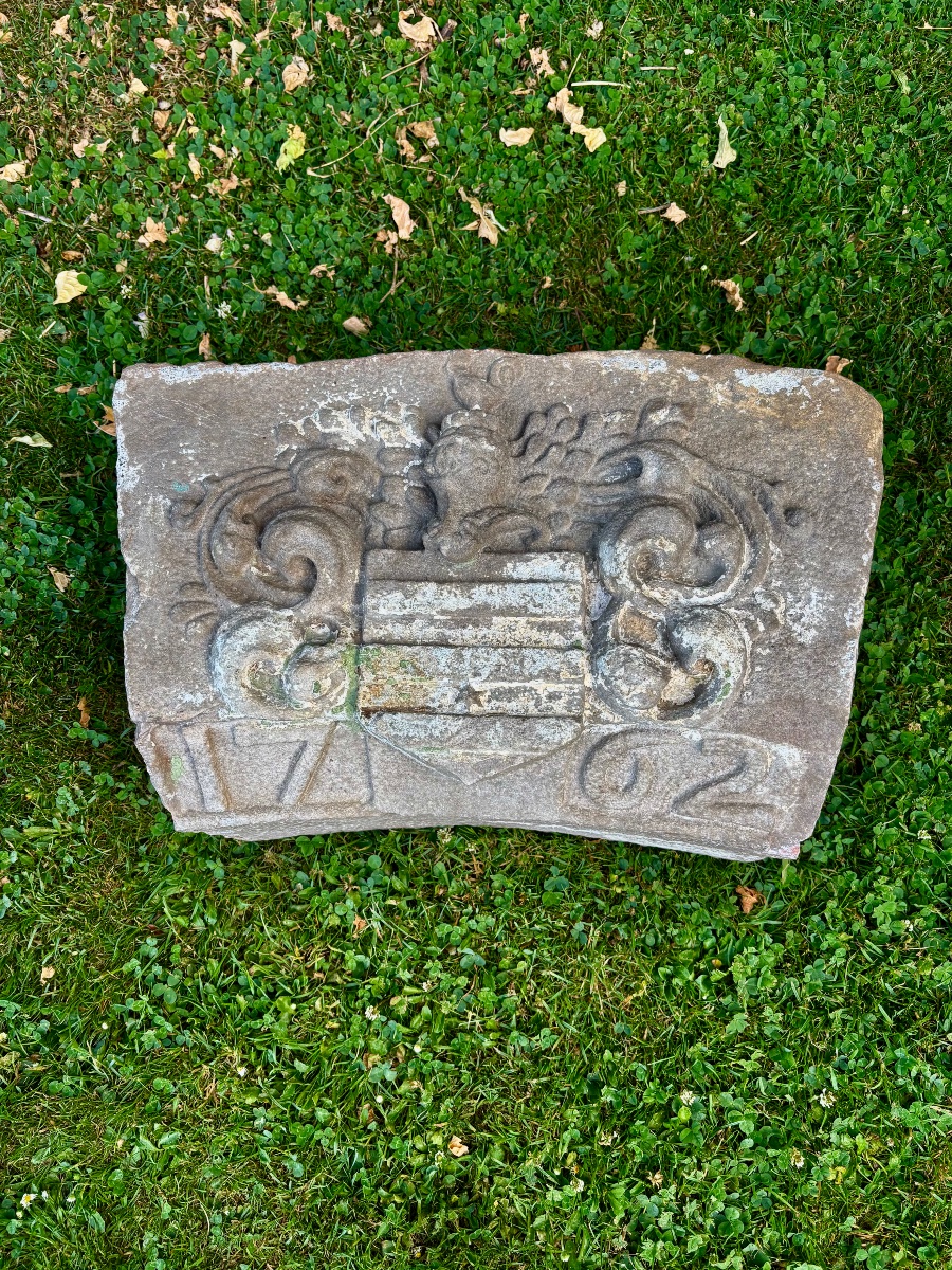 Heraldic Lintel Stone, 18th Century -photo-8