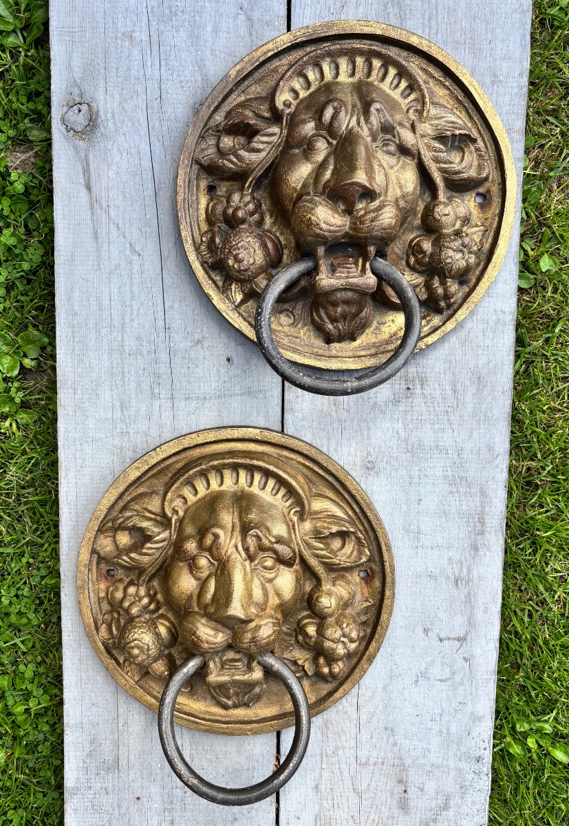Pair Of 19th-century Bronze Carriage Gate Knockers -photo-1