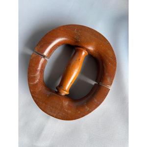 Ovale à chapeau 20éme Siècle 