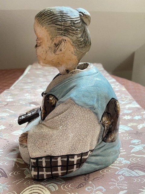 Ceramic Old Lady-photo-7