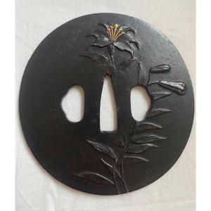 Tsuba Lily Decor