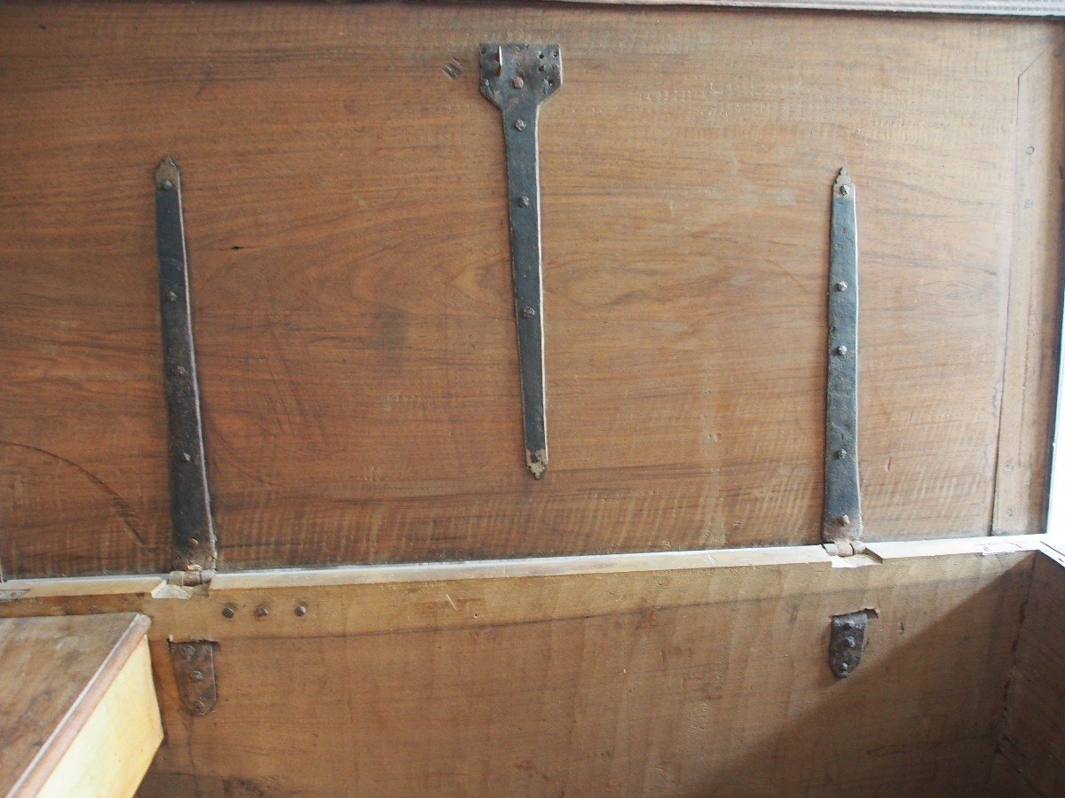 Chest XVIII ° Walnut-photo-7