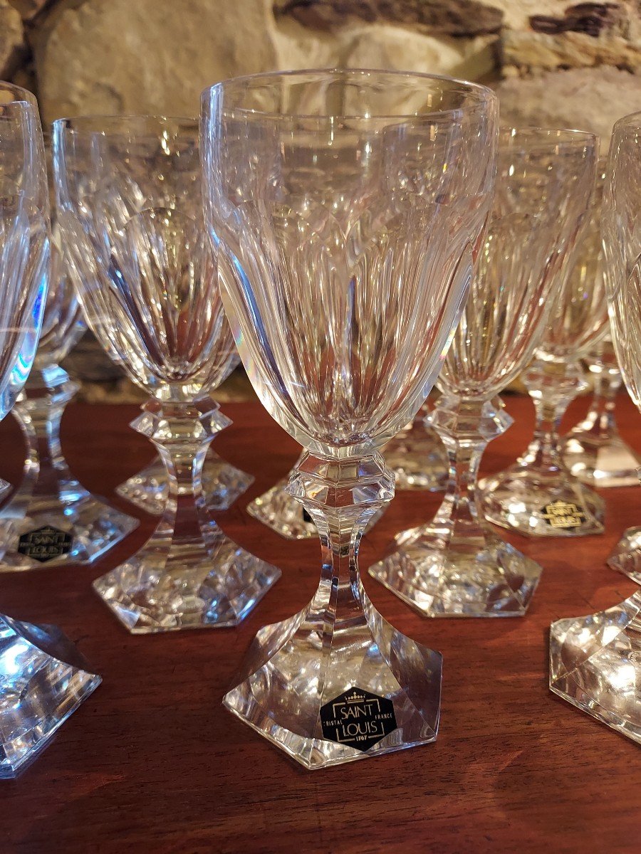 16 Saint Louis Crystal Wine Glasses Model Chambord