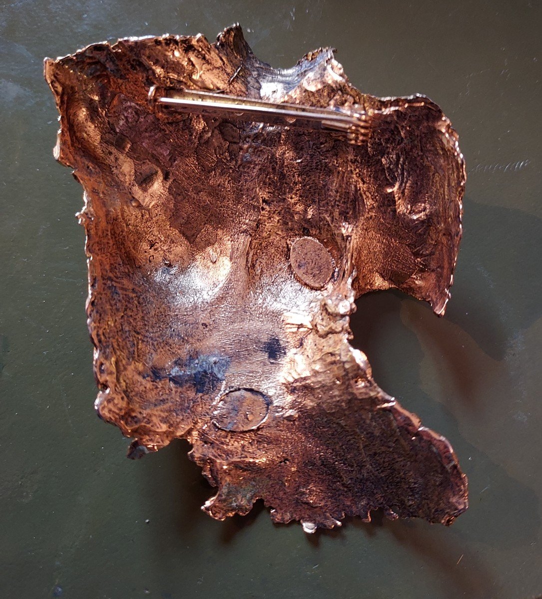 Large Female Bust Brooch-photo-4