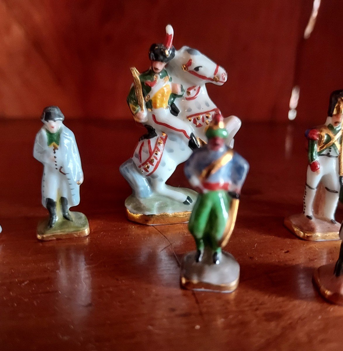 Ensemble De Soldats Napoléoniens En Porcelaine De Limoges-photo-4