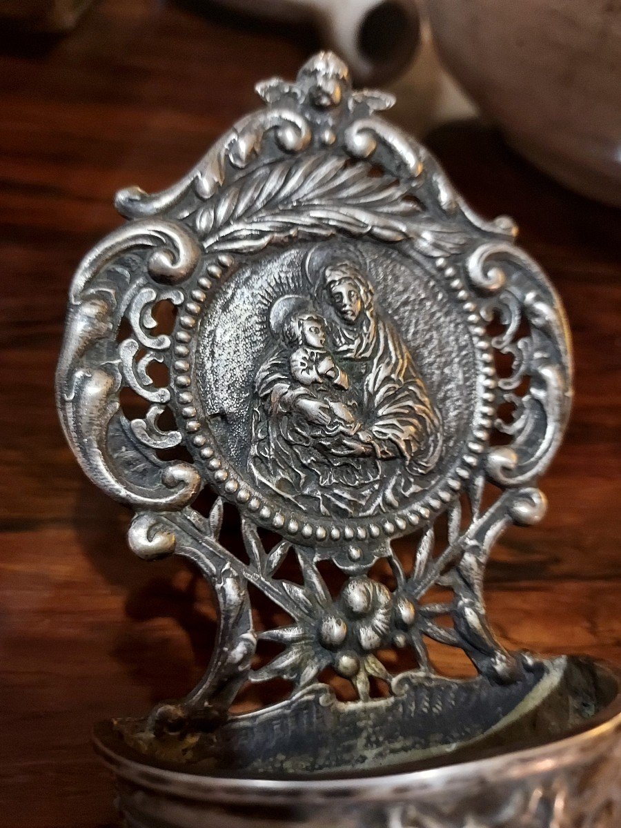 Petit Bénitier En Argent Repoussé -photo-2