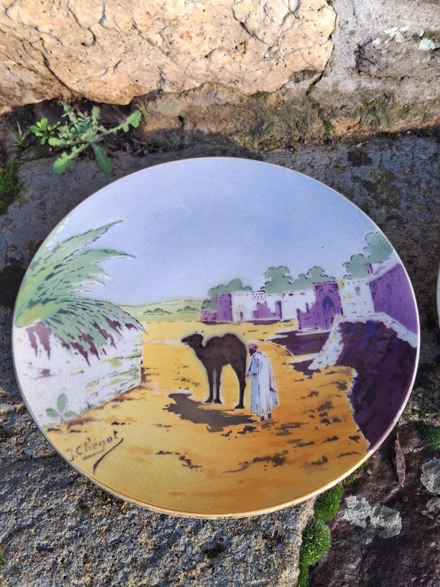 Pair Of Orientalist Plates Signed J. Chenot For Kg In Lunéville -photo-2