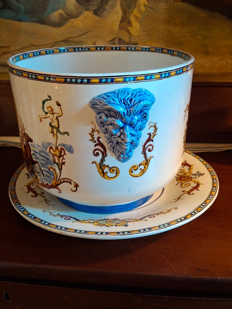 Large Gien Diane Chasseresse Planter, Late 19th Century -photo-2