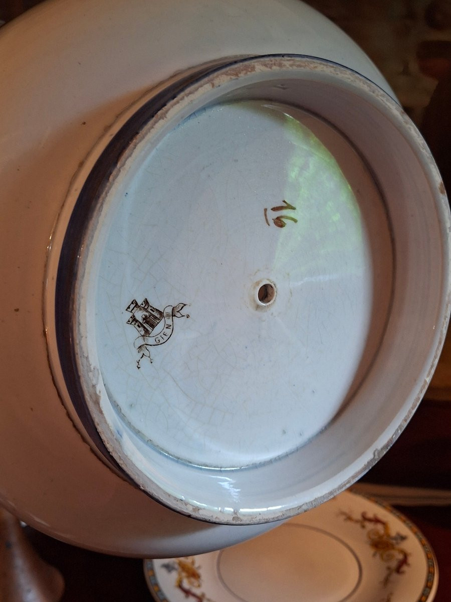 Large Gien Diane Chasseresse Planter, Late 19th Century -photo-1