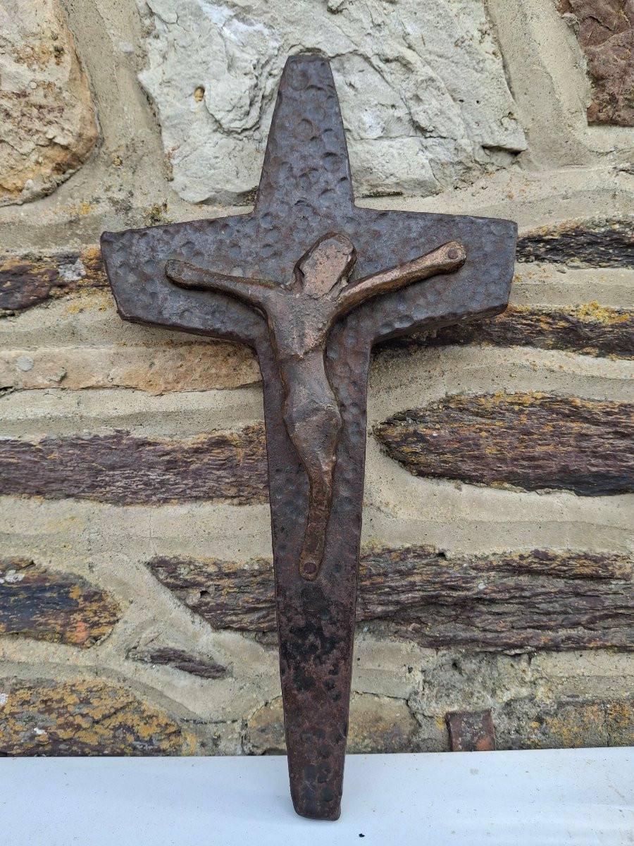Christ moderniste en fonte vers 1950-photo-3