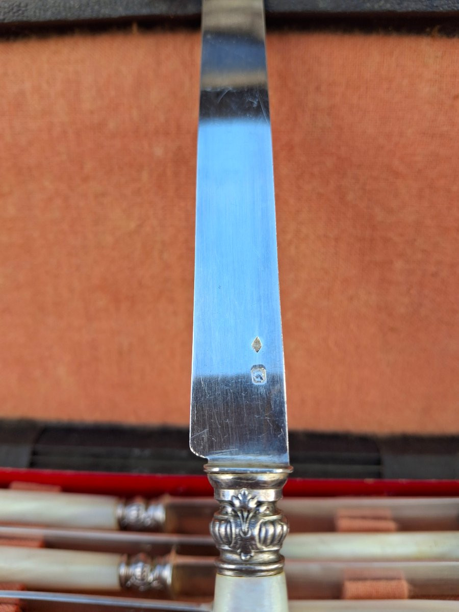 12 Dessert Knives With Silver Blades And Mother-of-pearl Mascaron Handles-photo-2