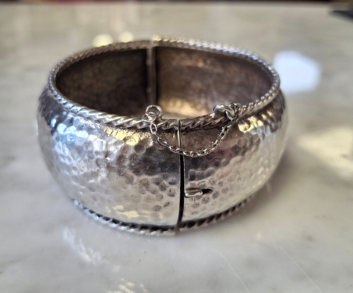 Art Deco Hammered Silver Cuff Bracelet By René Sitoleux