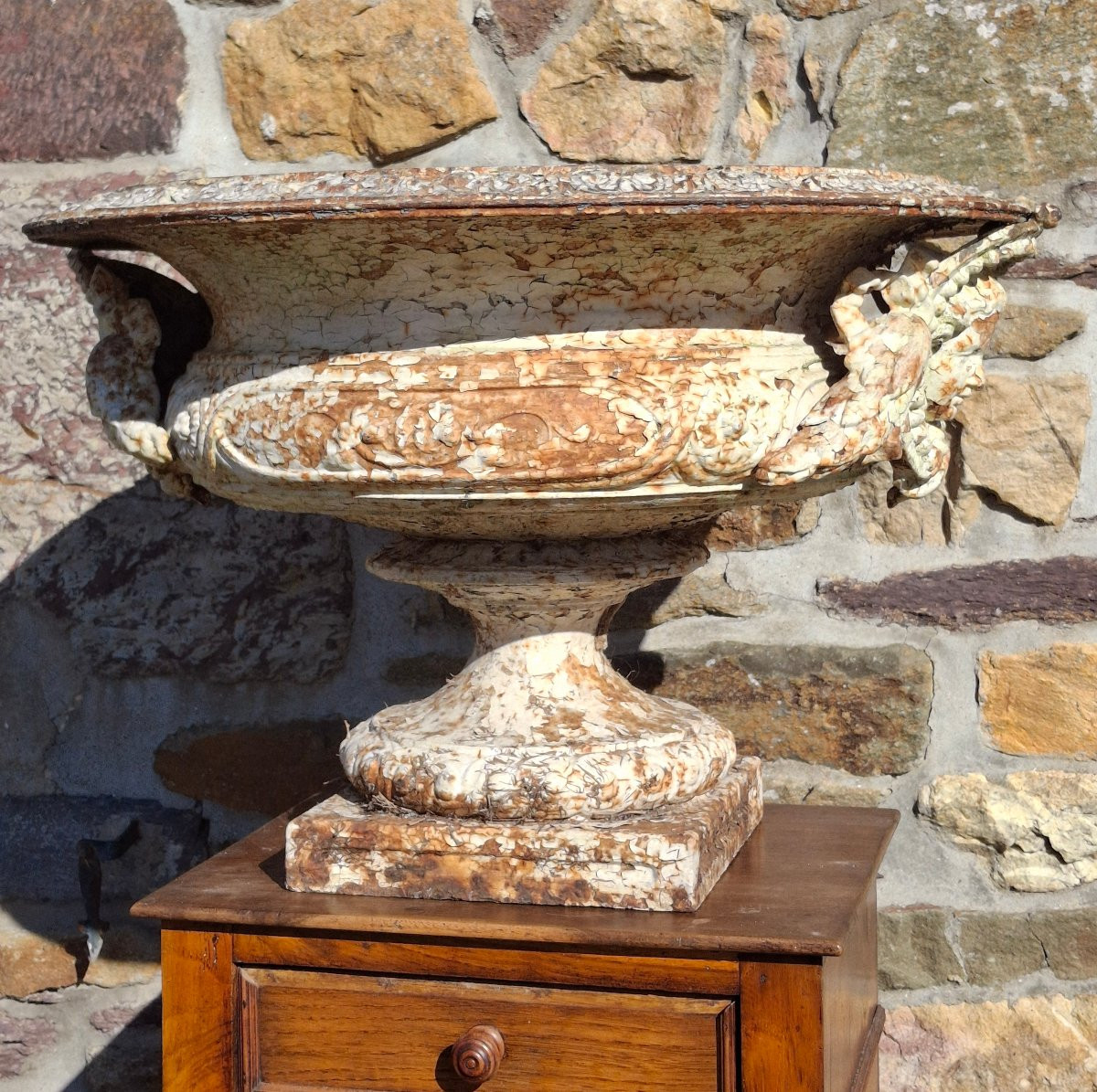 Urne de jardin, grande vasque en fonte mascarons-photo-4