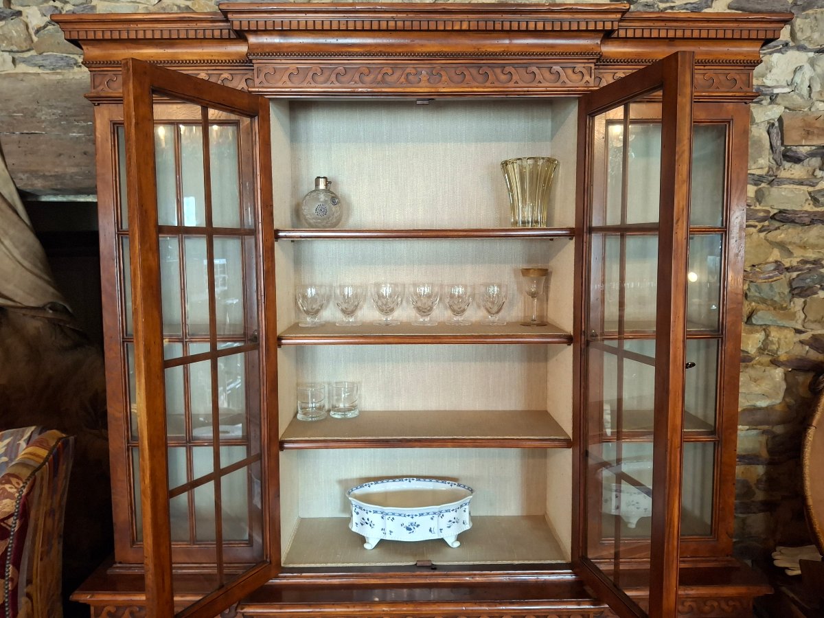 English Two-part Carved Wooden Display Bookcase-photo-4