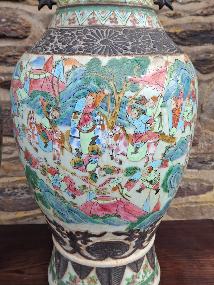 Pair Of Large Nankin Vases, Late 19th Century -photo-4