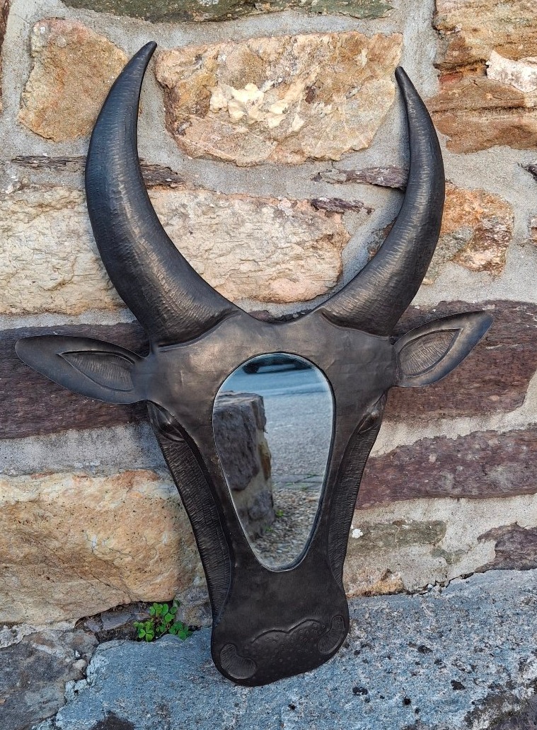Miroir en métal tête de vache ou taureau 