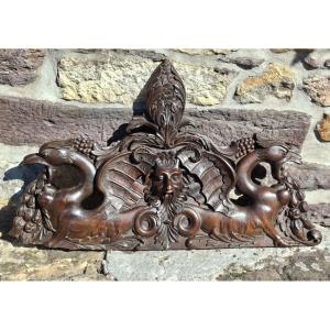 Fronton Neo-Renaissance Bas relief représentant le diable dans le gout de Hugues Sambin