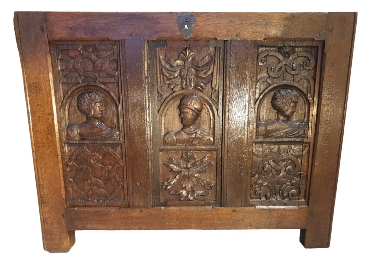 Woodwork With Three Panels With 17th Century Profiles -photo-2