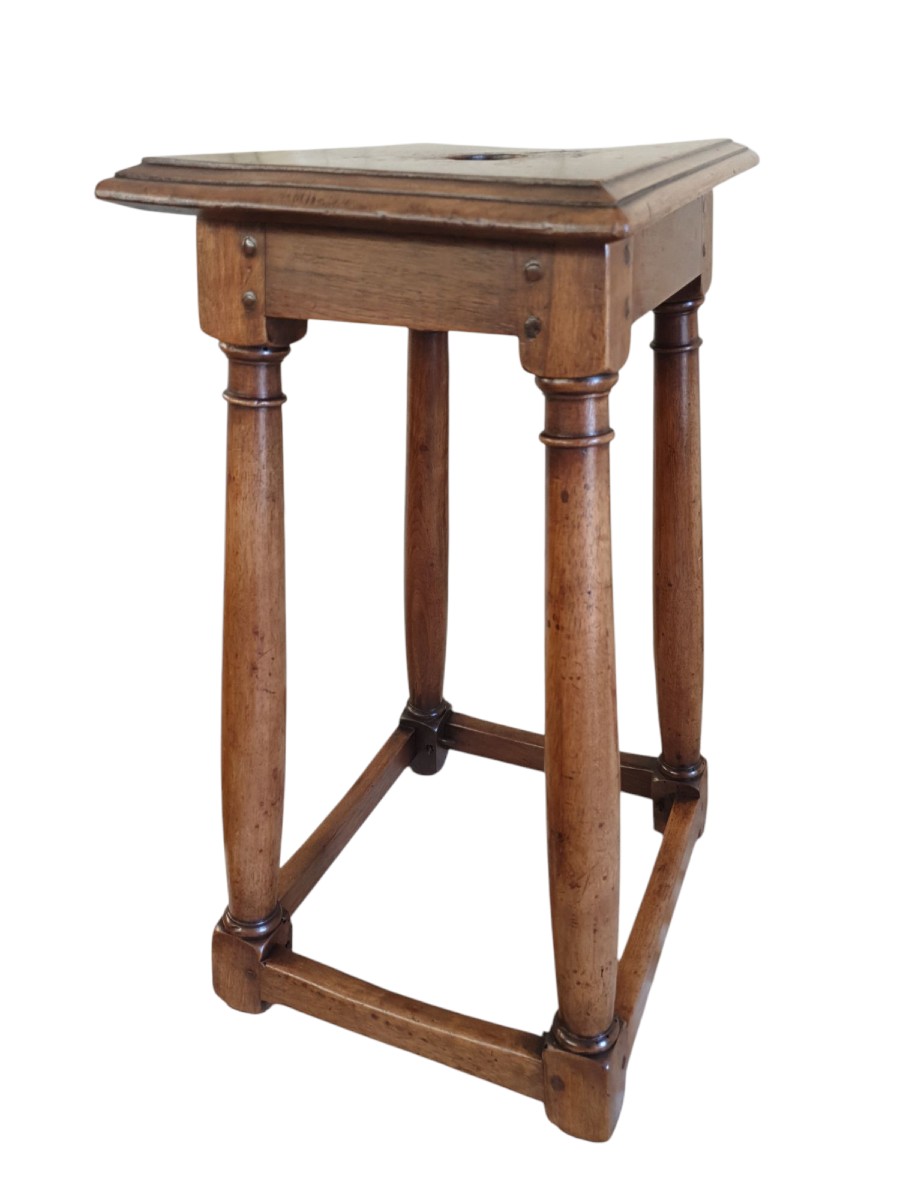17th Century Cantor's Stool -photo-2