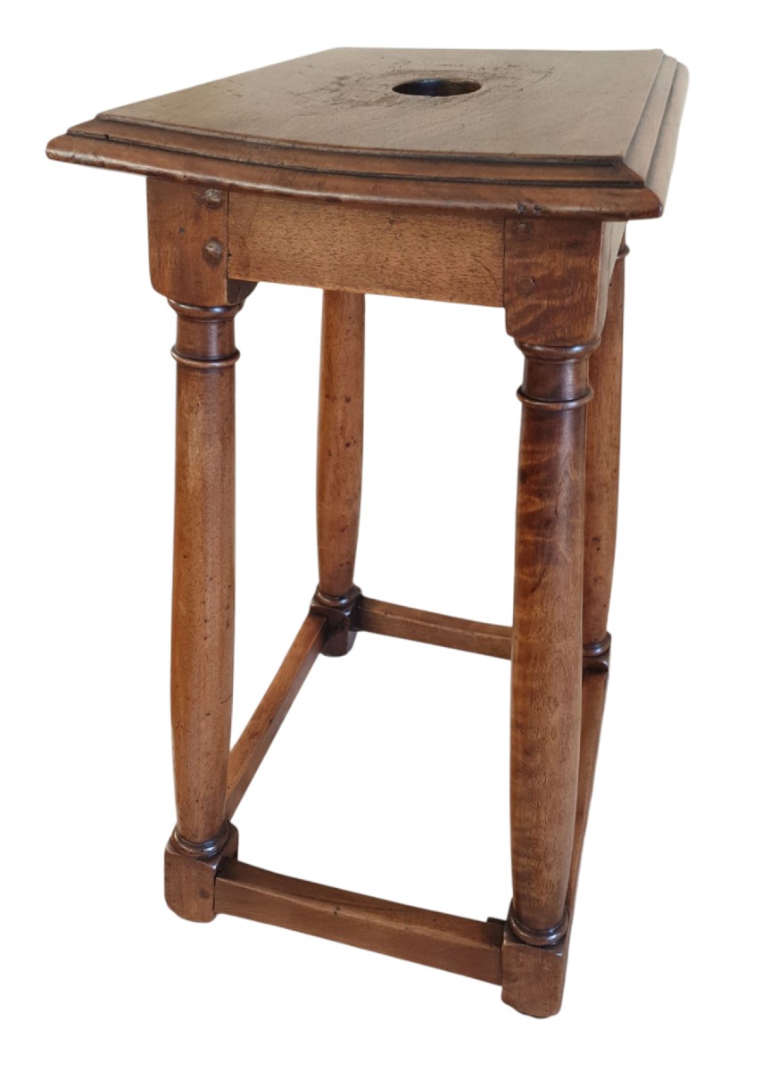 17th Century Cantor's Stool -photo-4