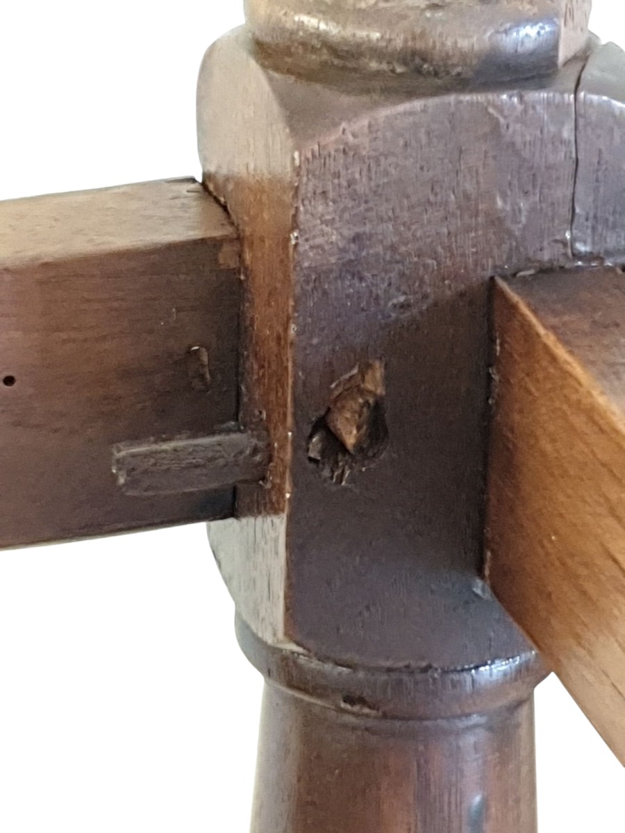 17th Century Cantor's Stool -photo-4