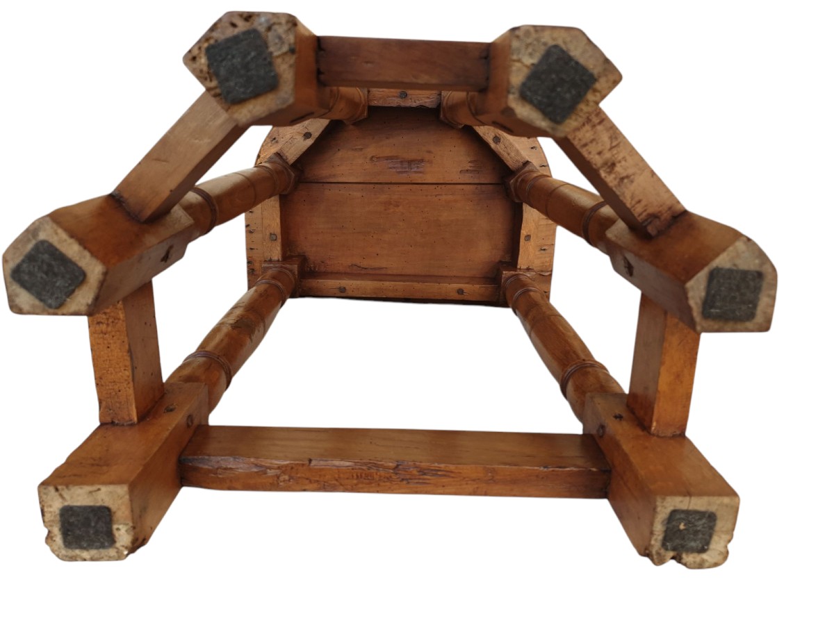 Tabouret de chantre six colonnes XVIIe siècle -photo-1