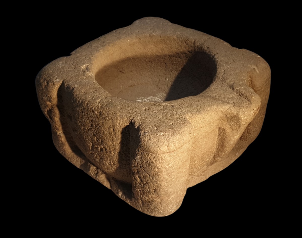 Mortier en pierre XVIe siècle -photo-5