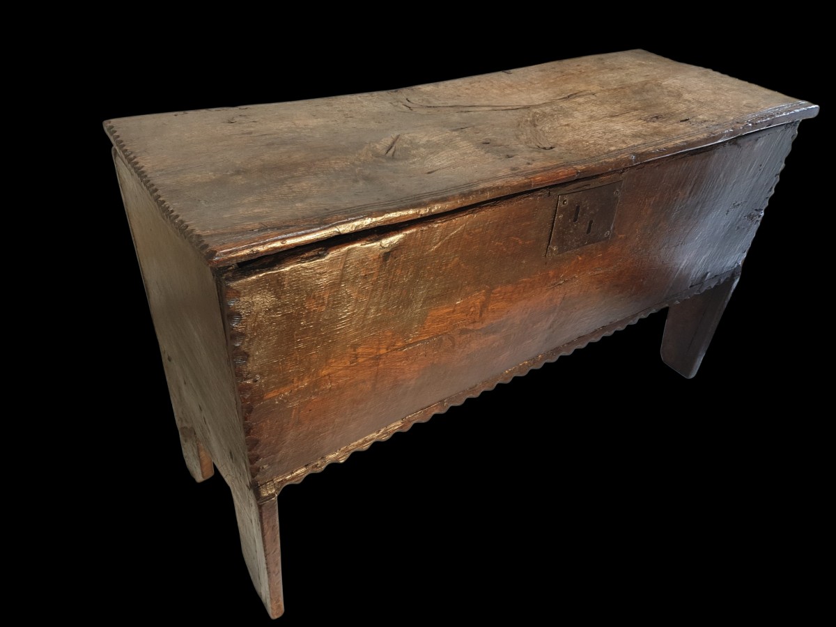 Small "six-plank" Chest, England, Circa 1650