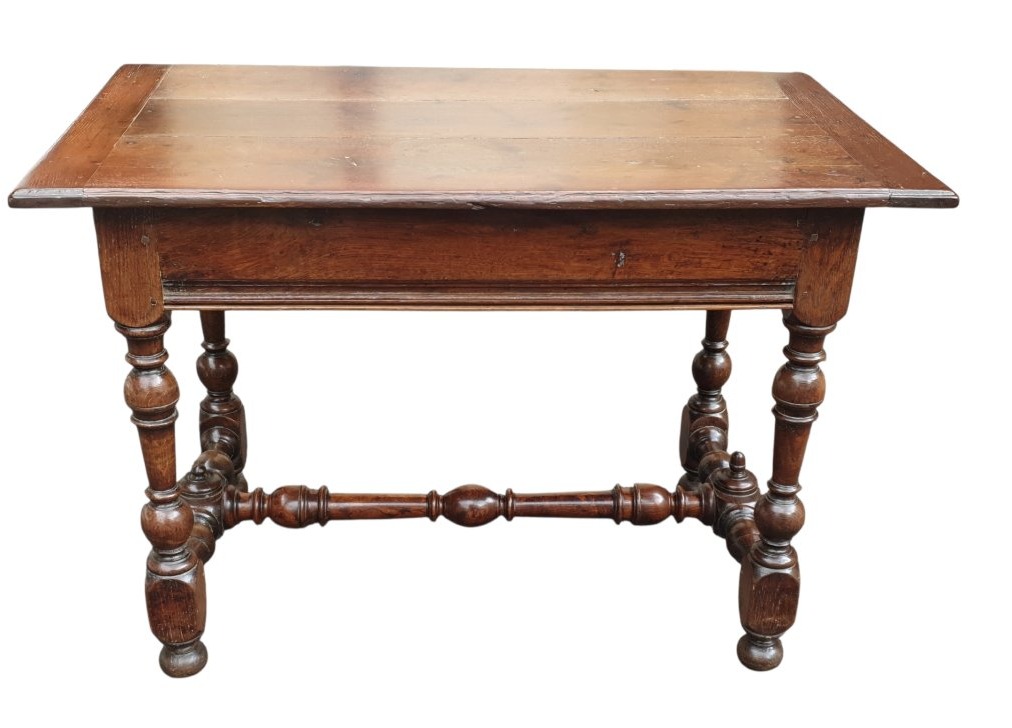 Petite table Lorraine XVIIe siècle -photo-2