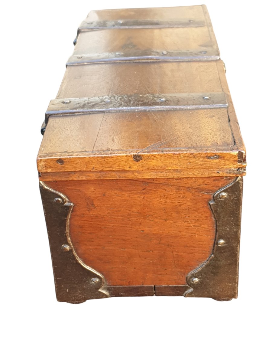 Coffret en bois de noyer XVIIe siècle -photo-4