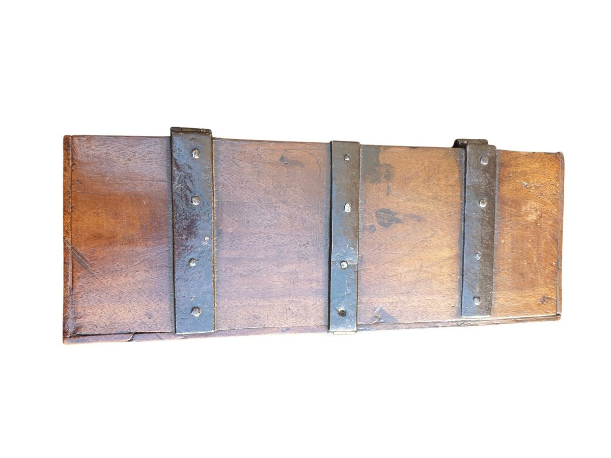 Coffret en bois de noyer XVIIe siècle -photo-1