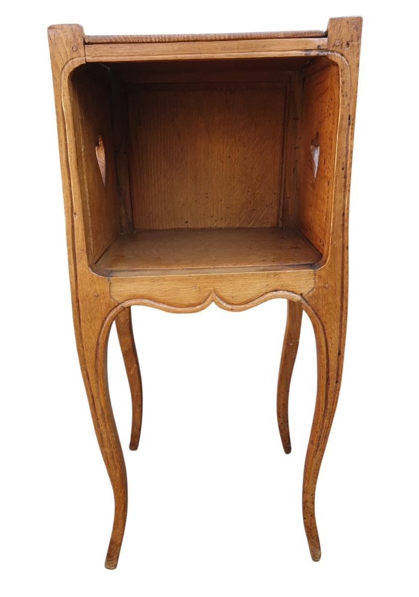18th-century Louis XV-style "heart" Nightstand -photo-8