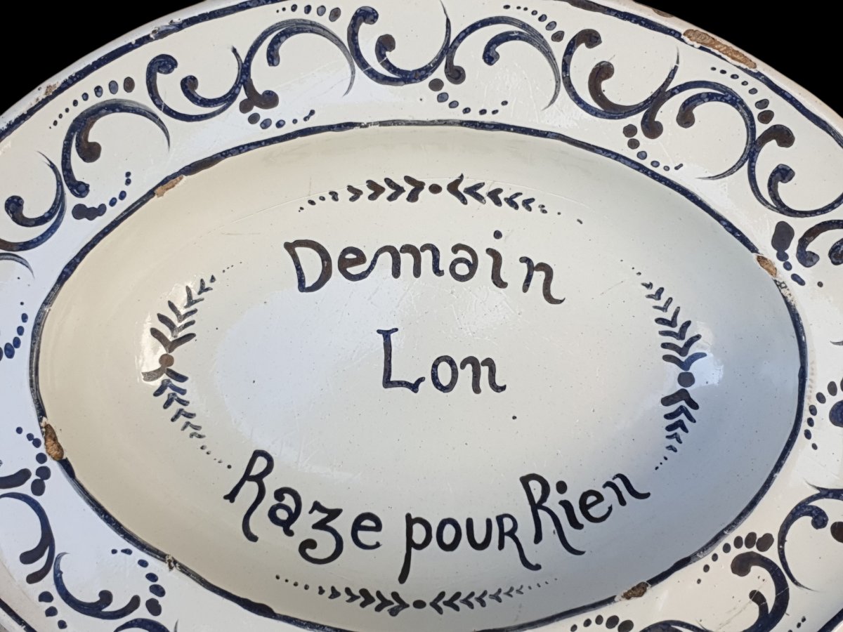 Plat à barbe " Demain lon raze pour rien" XVIIIe siècle -photo-1