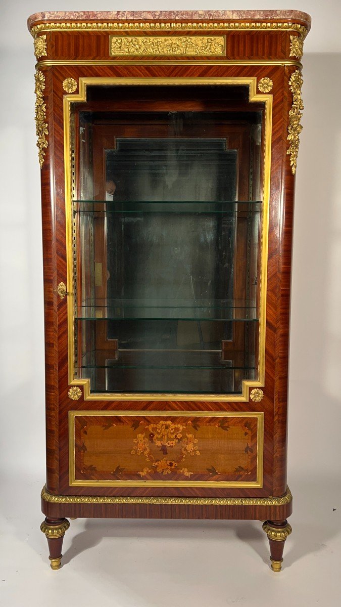 Vitrine Napoléon III En Marqueterie Et Bronzes Dorés De Style Louis XVI