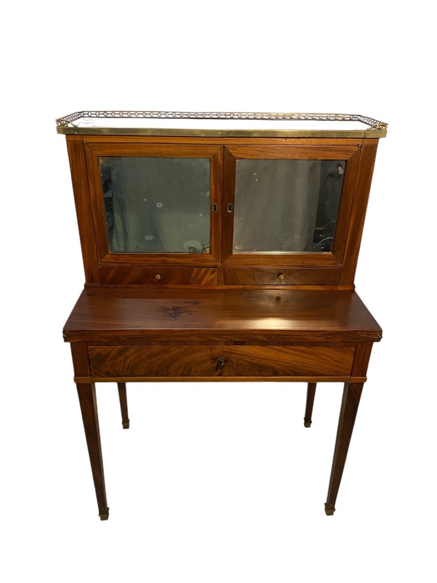 Late 18th Century Mahogany Desk-photo-2