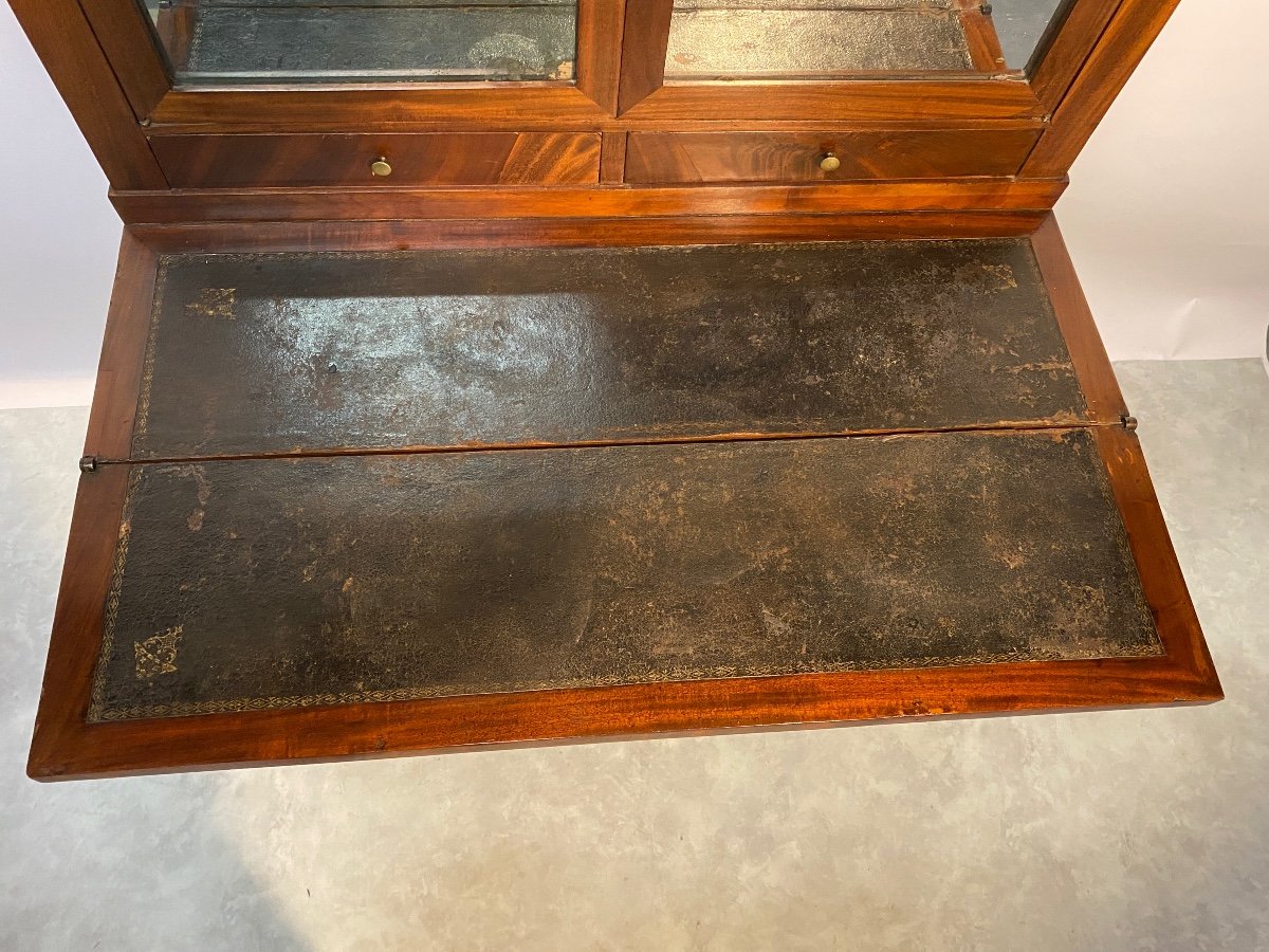 Late 18th Century Mahogany Desk-photo-1