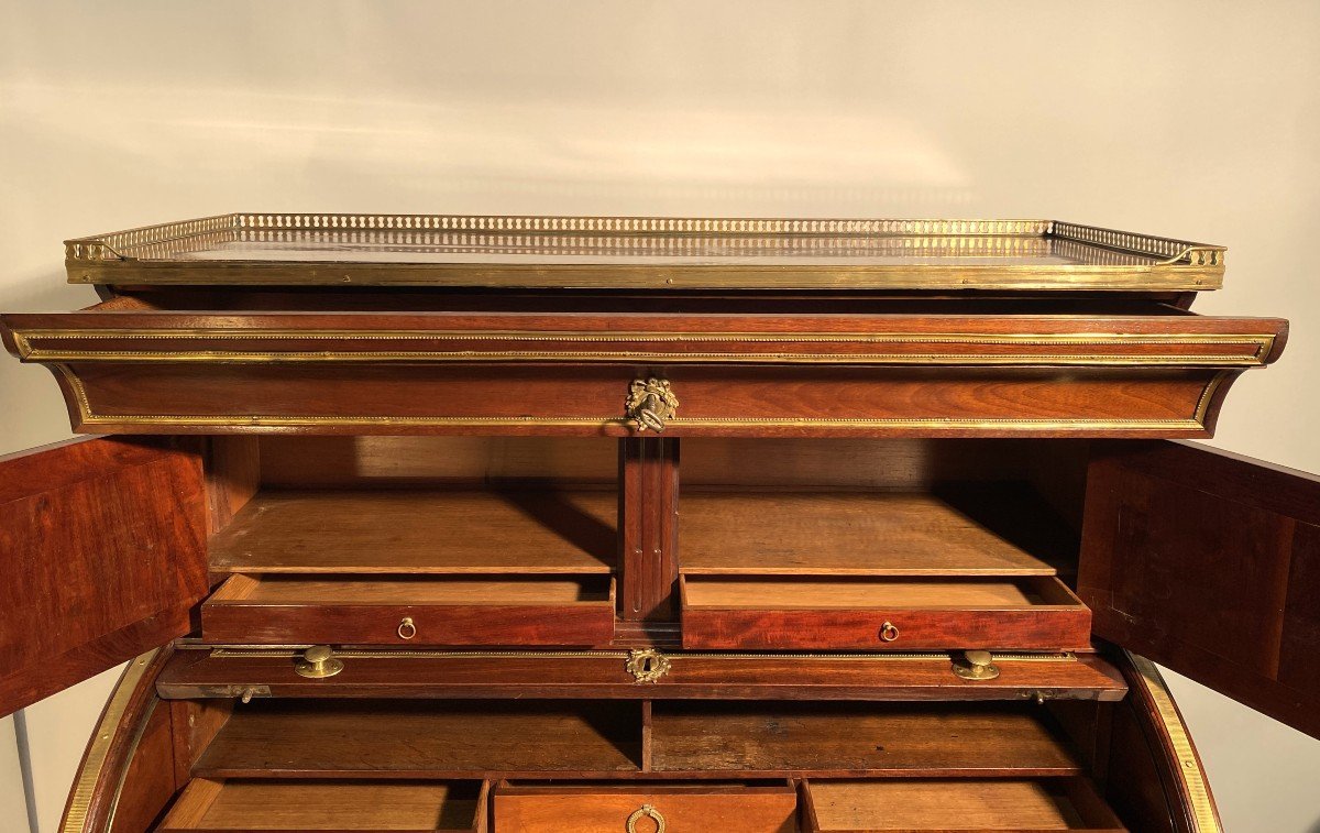 Louis XVI Mahogany Cylinder Desk-photo-3