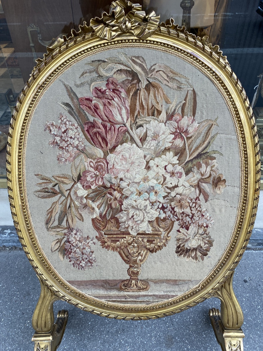 Golden Wood Screen And Napoleon III Floral Tapestry-photo-2