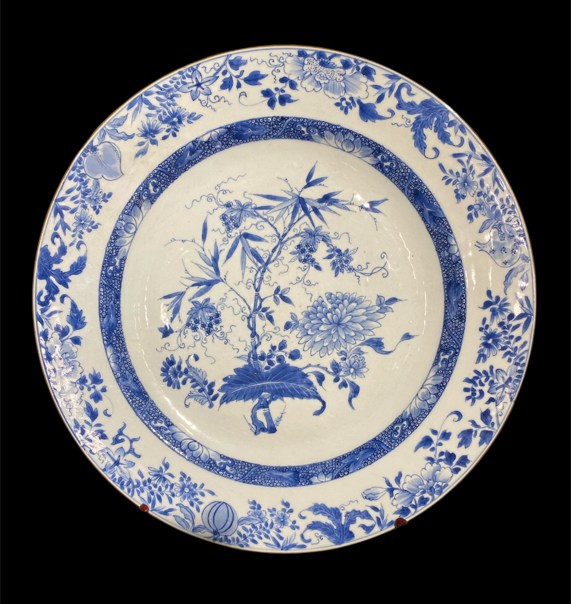 Grand plat en porcelaine Compagnie des Indes XVIIIème