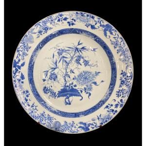 Large Porcelain Platter, East India Company, 18th Century