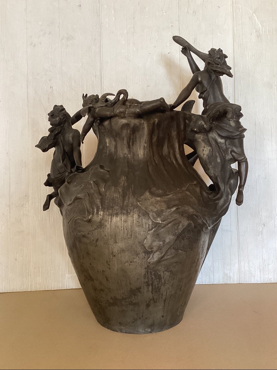Madrassi Vase Sculpture -photo-3