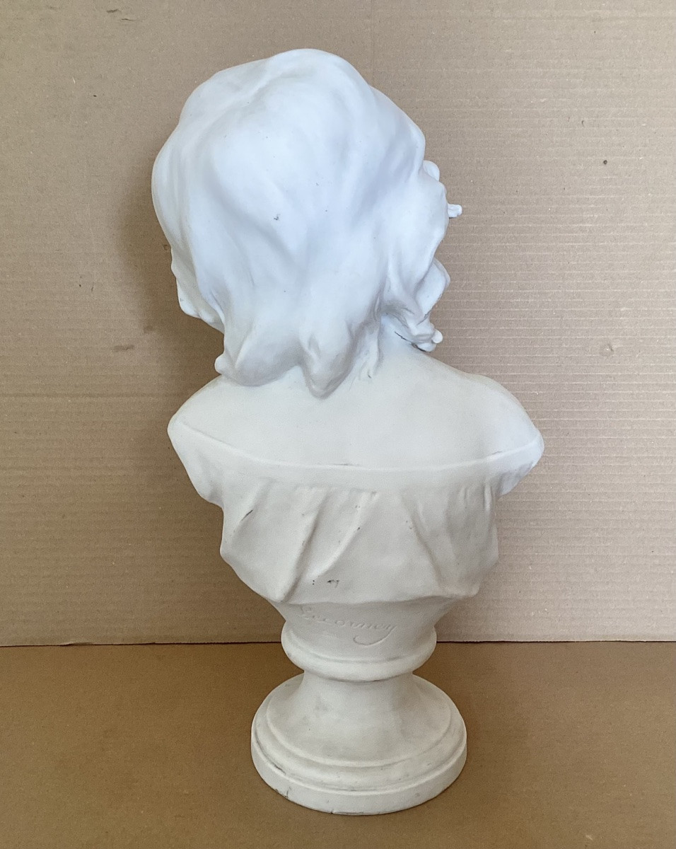 Lecorney Biscuit Bust-photo-2