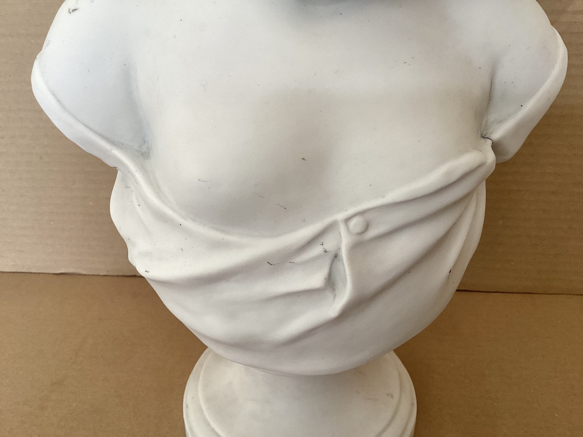 Lecorney Biscuit Bust-photo-6