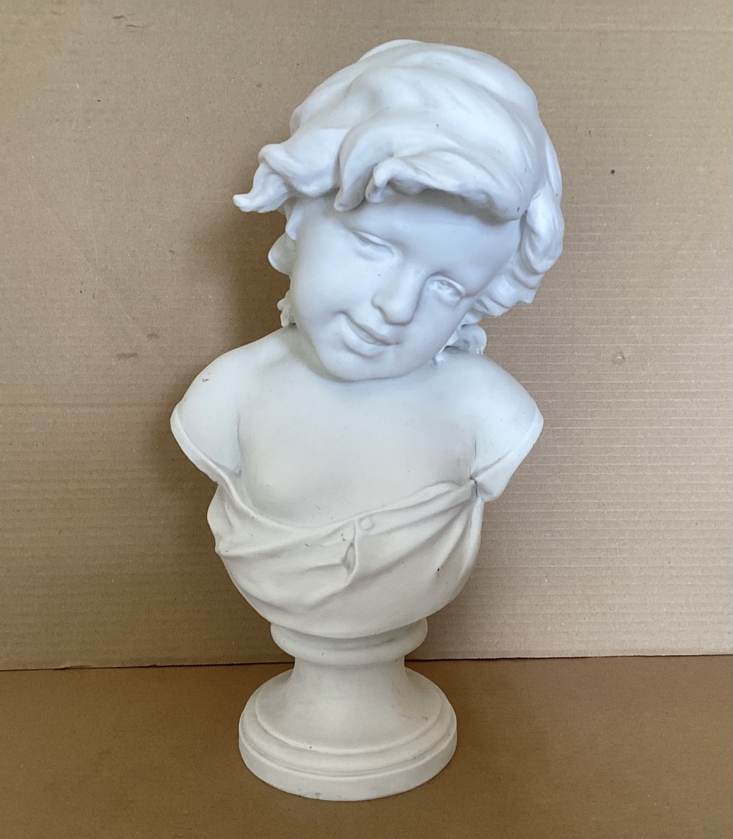 Lecorney Biscuit Bust