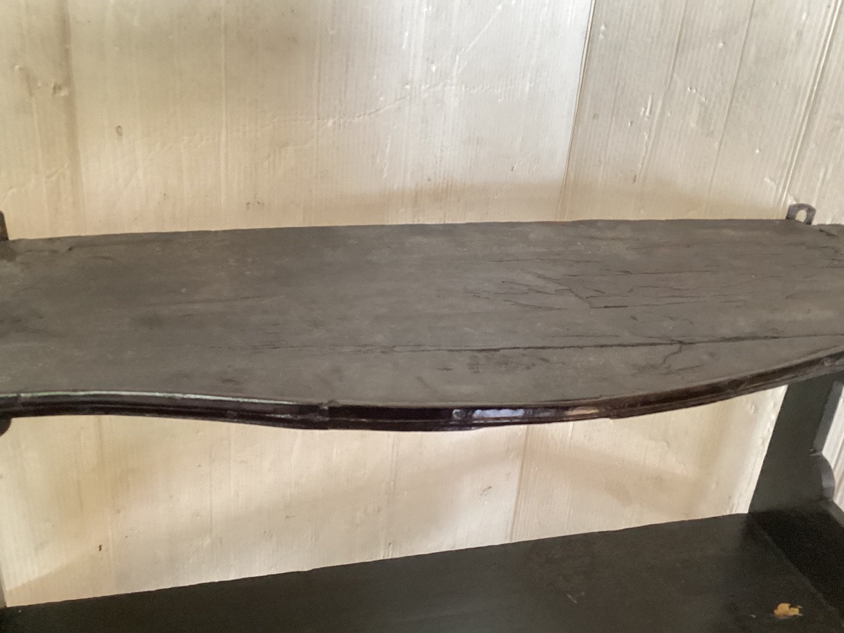 18th Century Curved Shelf -photo-1