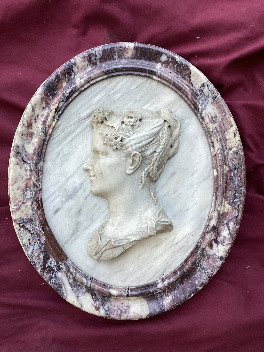 Paire de médaillons en marbre -photo-2