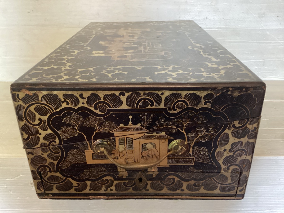 Lacquered Chinese Box-photo-4