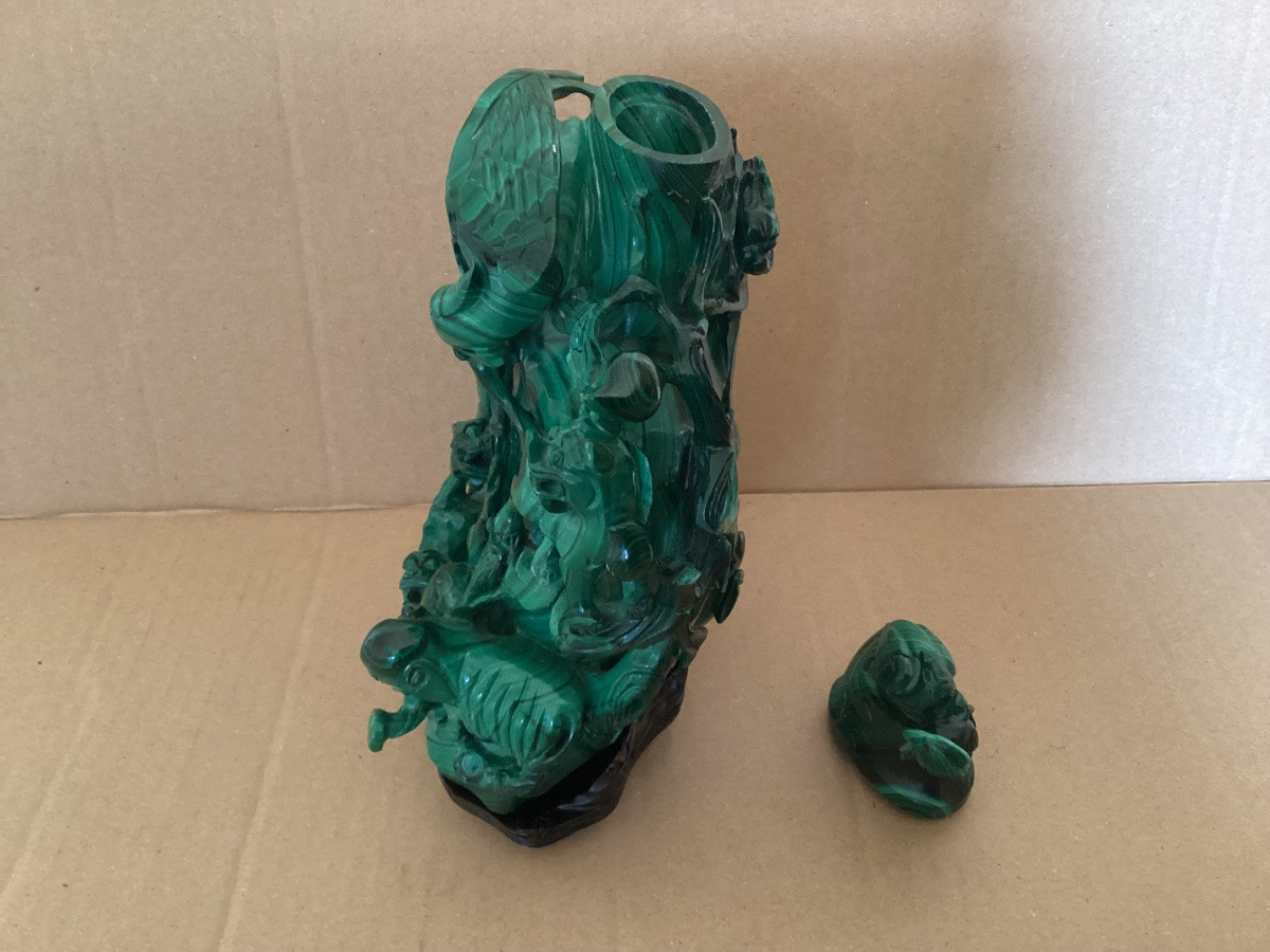 Malachite Covered Vase -photo-4