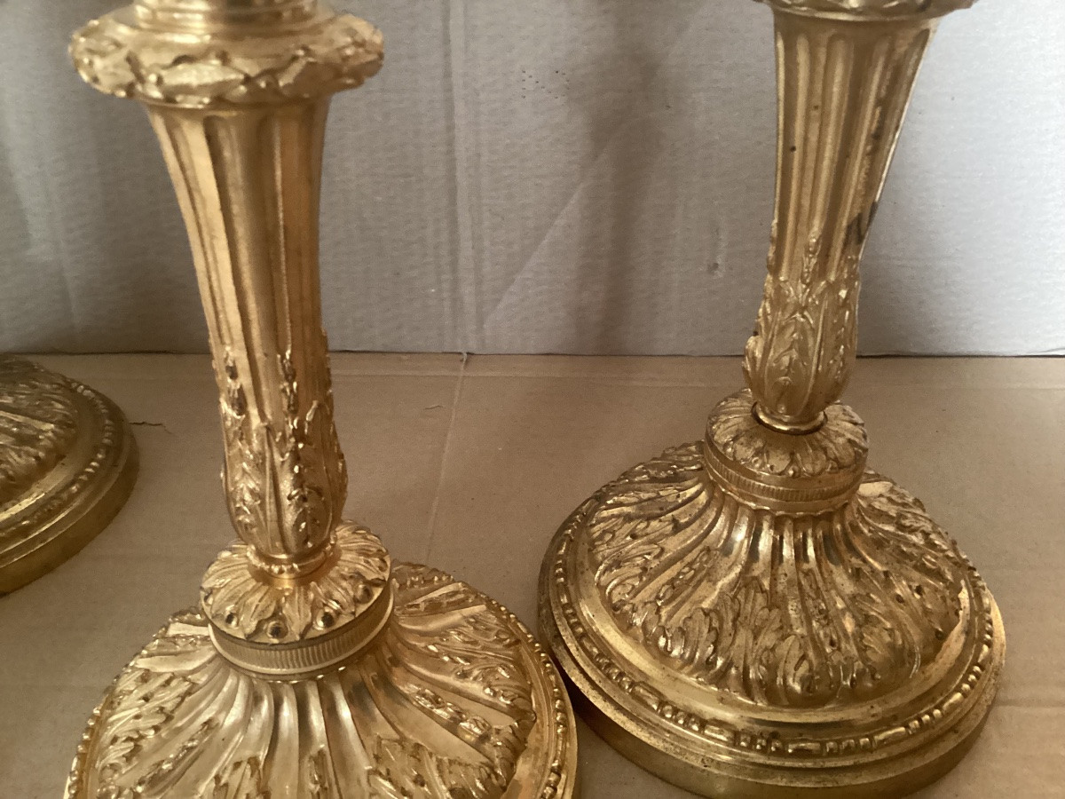 Meeting Of Four 18th Century Candlesticks -photo-1