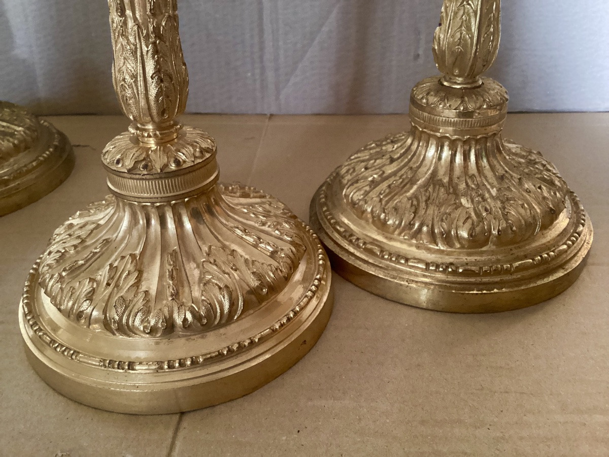 Meeting Of Four 18th Century Candlesticks -photo-2